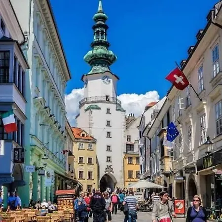 Diamond ***** In Old Town Lägenhet Bratislava
